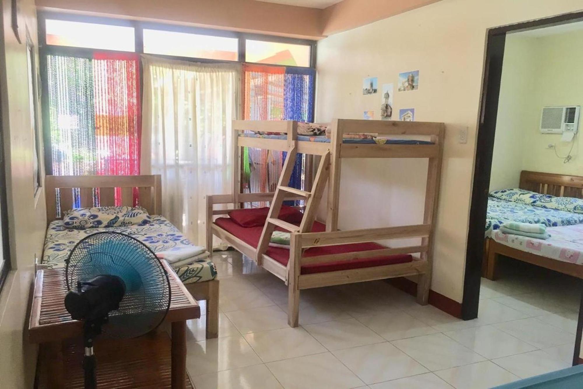 Larosa Hostel بويرتو برينسيسا المظهر الخارجي الصورة