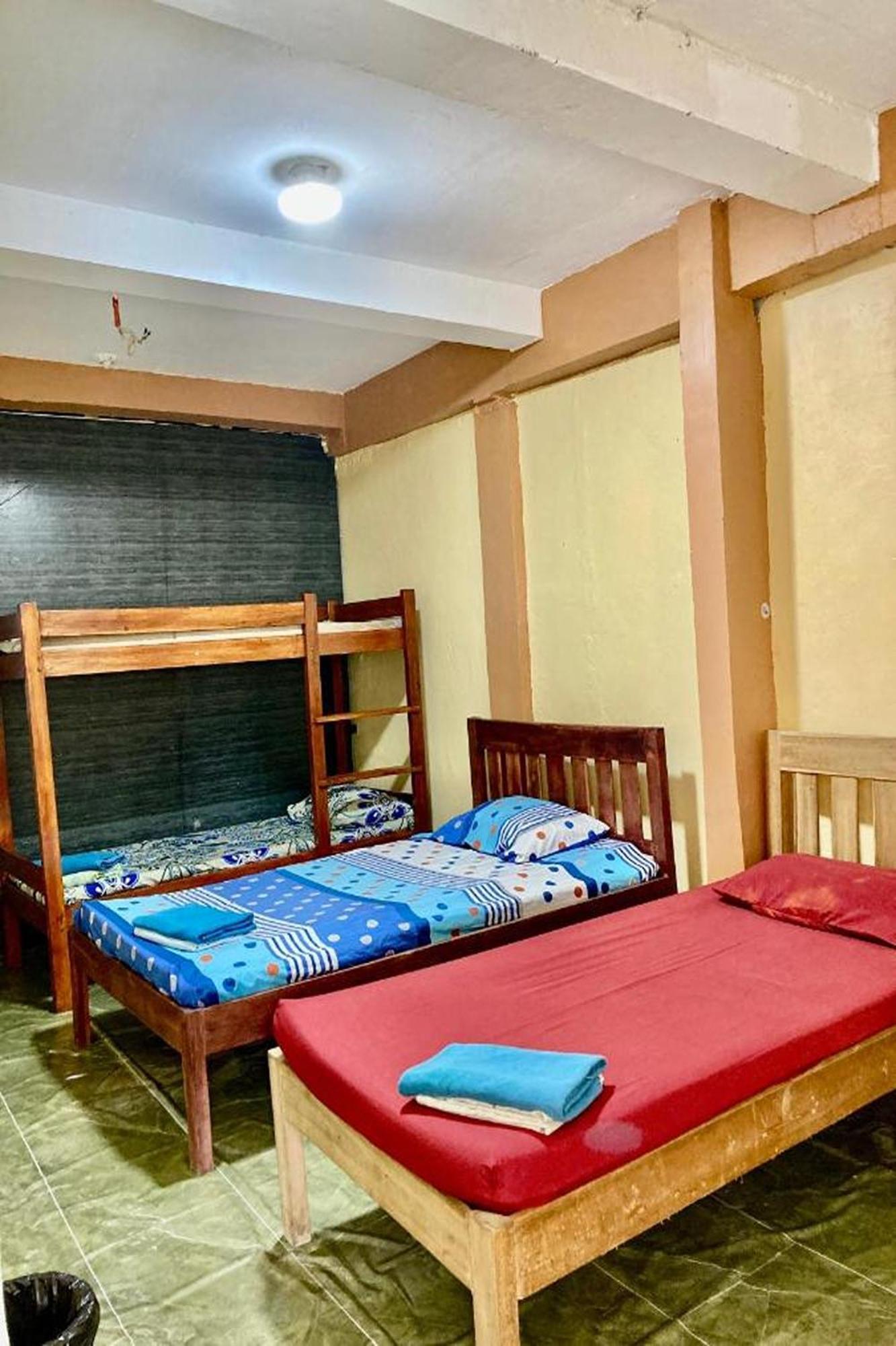 Larosa Hostel بويرتو برينسيسا المظهر الخارجي الصورة